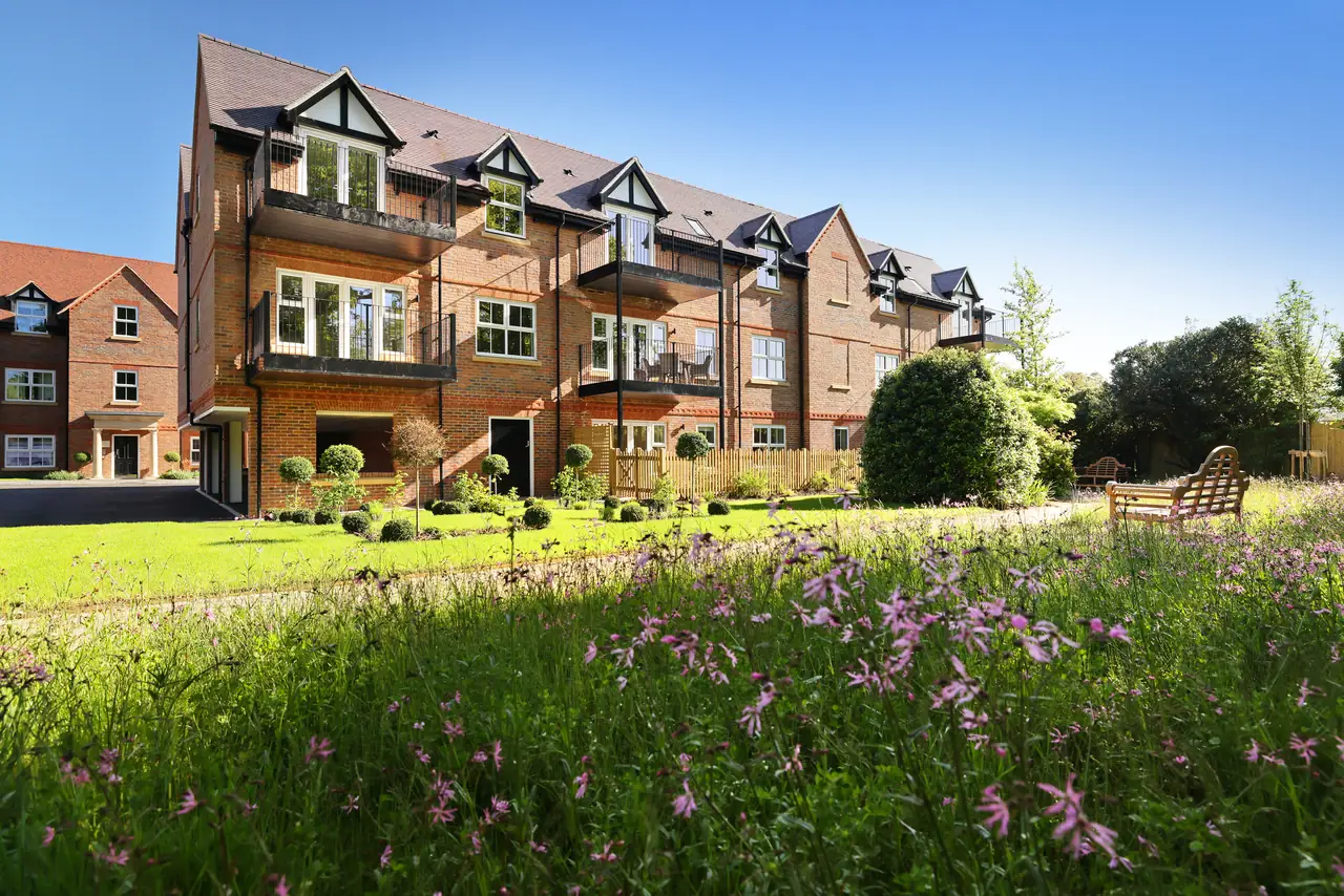 Pinewood Place, Windsor