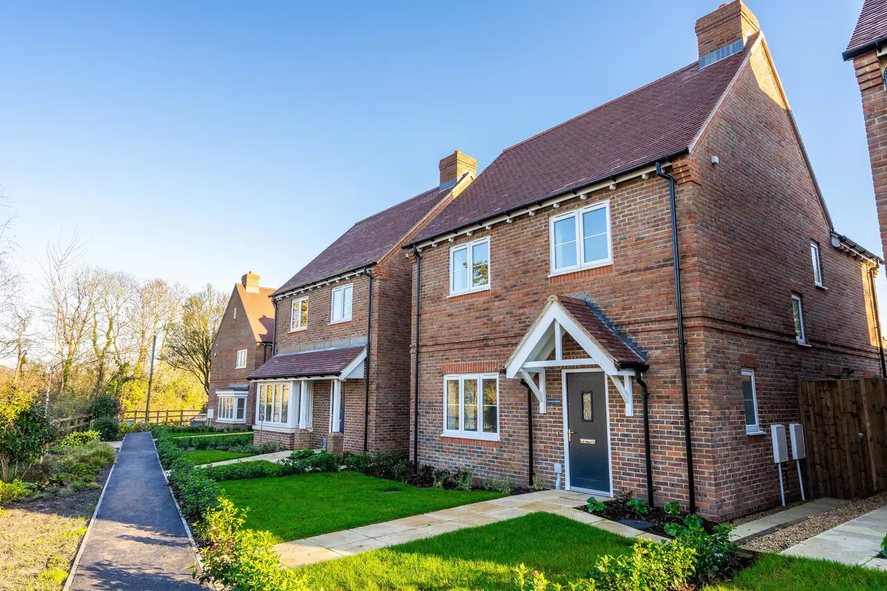 Deanfield Gate, Bledlow